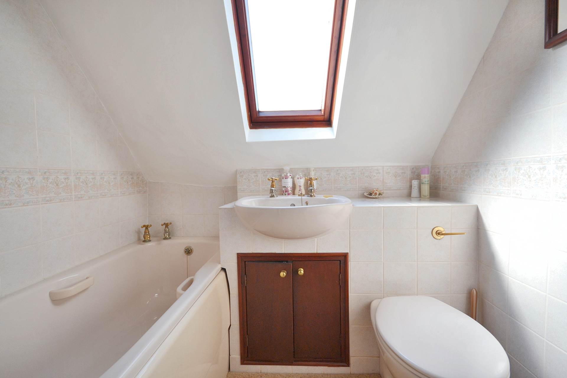 Church End. Twyning, Tewkesbury, Gloucestershire, Image 29