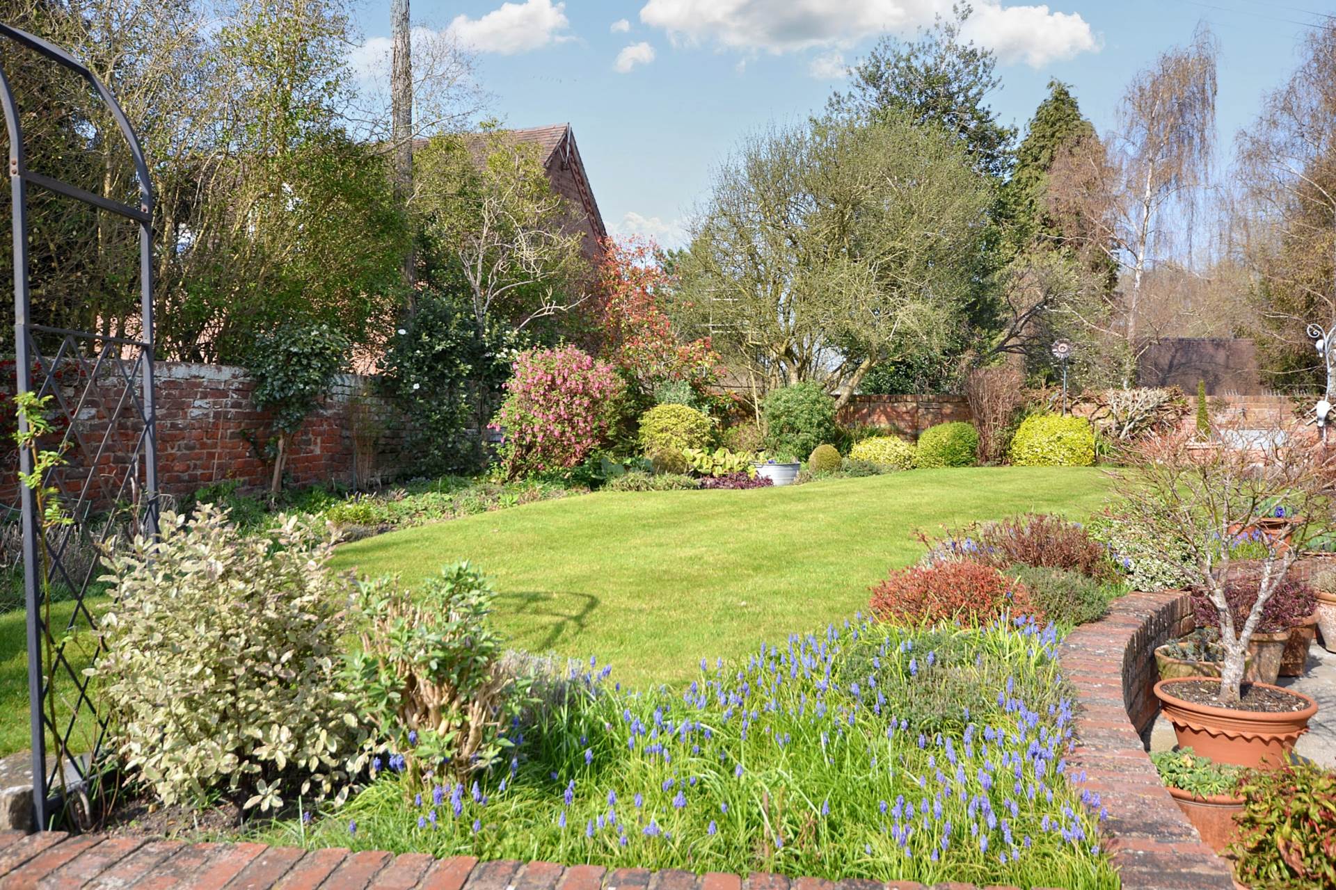 Church End. Twyning, Tewkesbury, Gloucestershire, Image 34