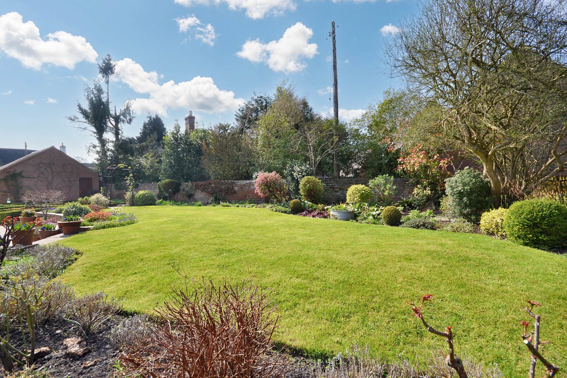 Church End. Twyning, Tewkesbury, Gloucestershire, Image 35