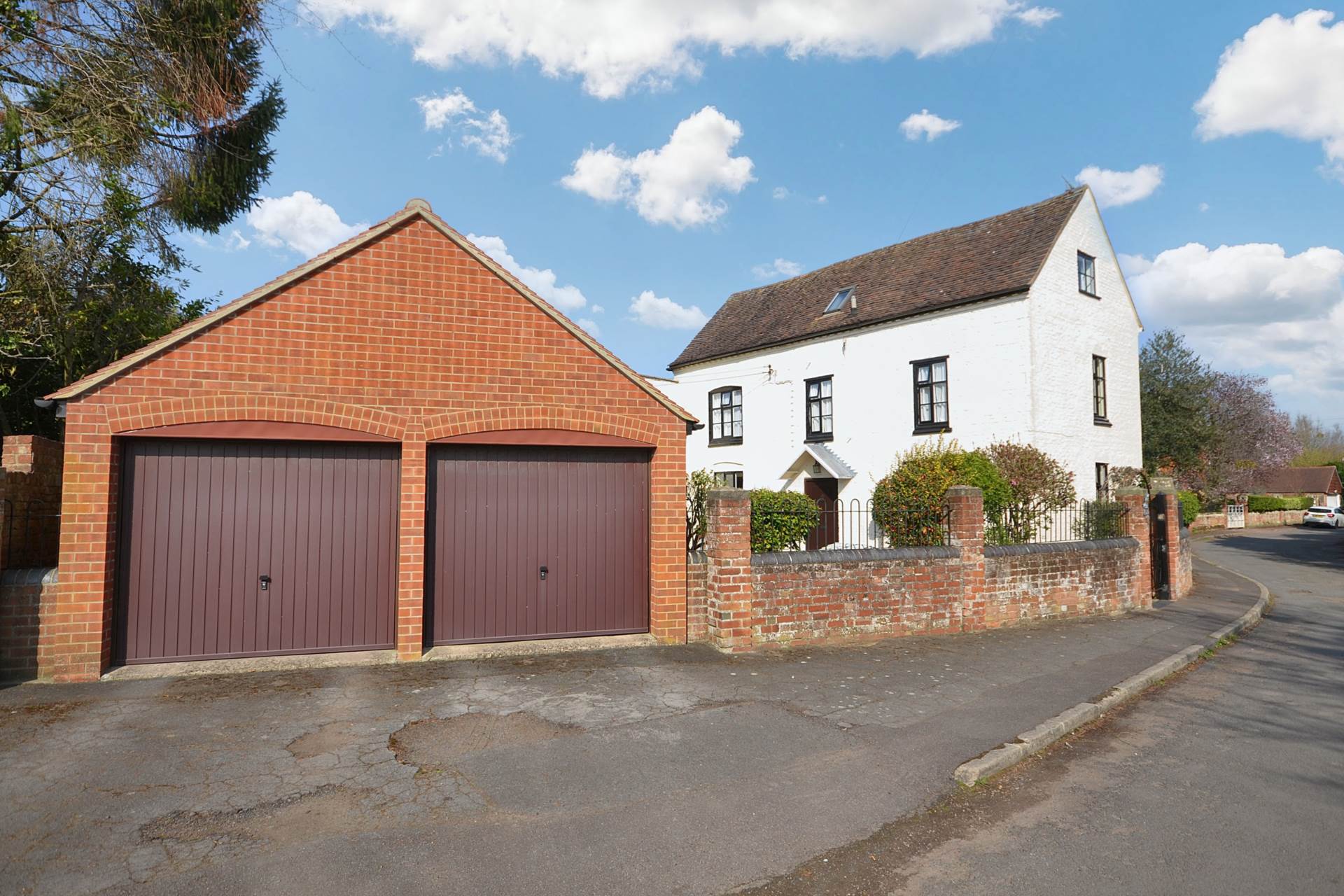 Church End. Twyning, Tewkesbury, Gloucestershire, Image 39