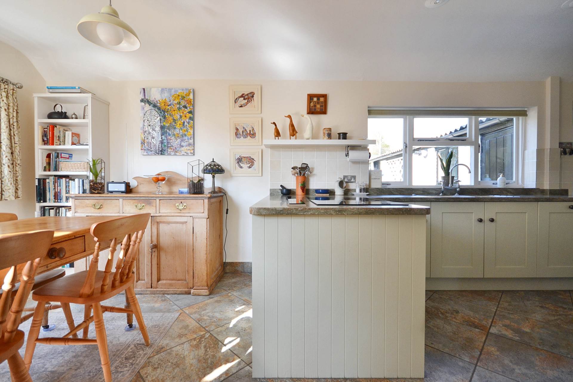 Church End. Twyning, Tewkesbury, Gloucestershire, Image 8