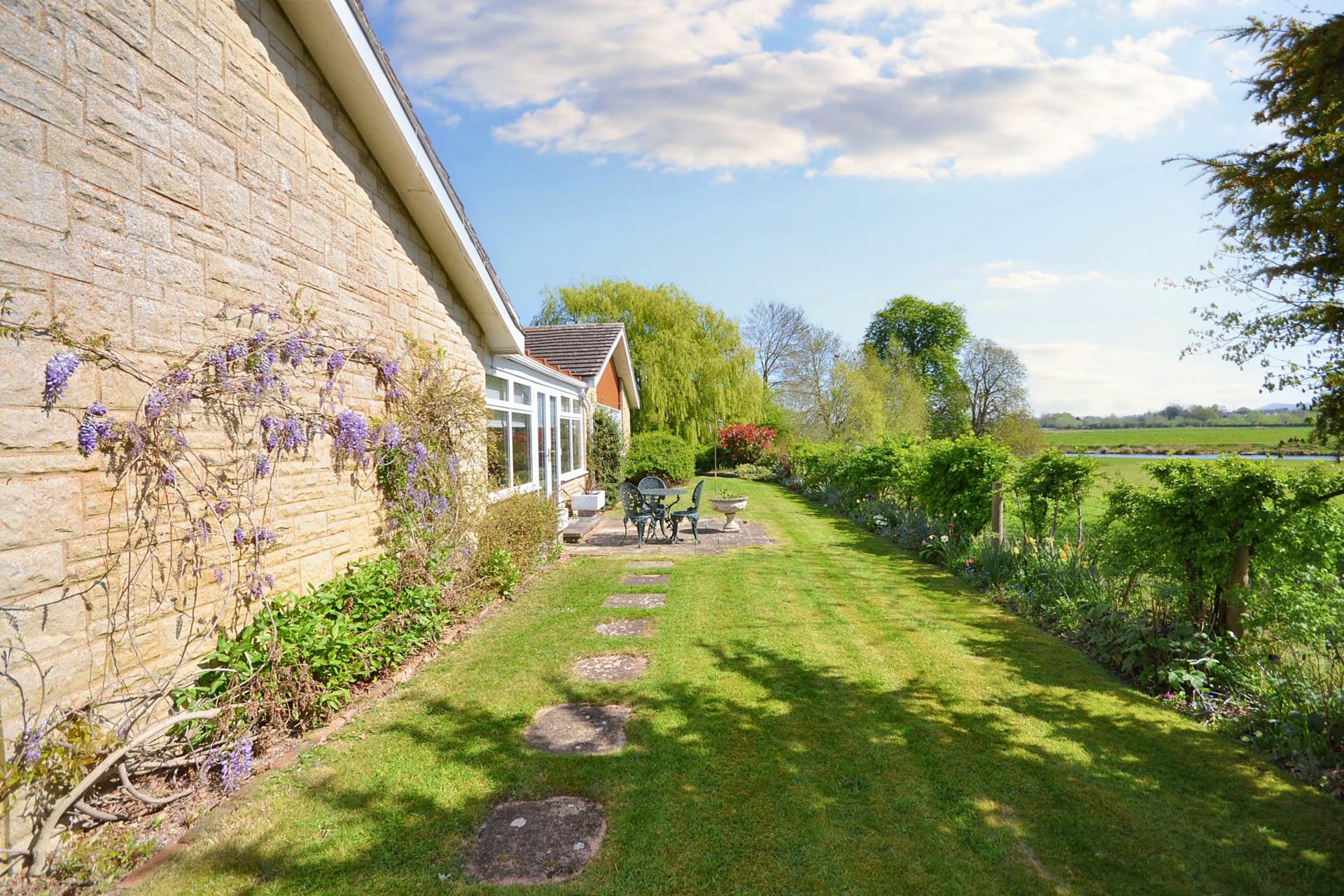 Fleet Lane, Twyning, Tewkesbury, Gloucestershire, Image 16
