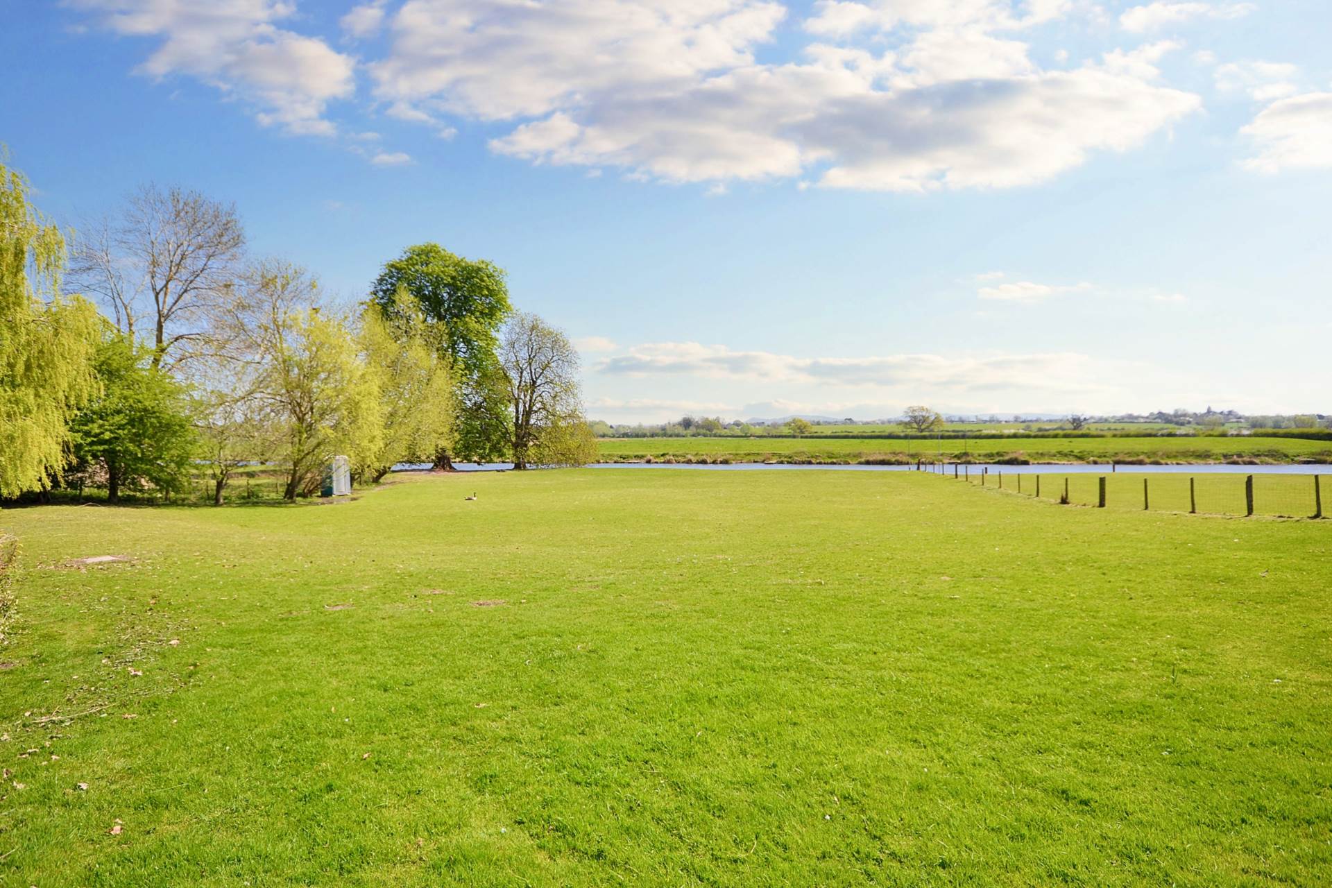 Fleet Lane, Twyning, Tewkesbury, Gloucestershire, Image 2