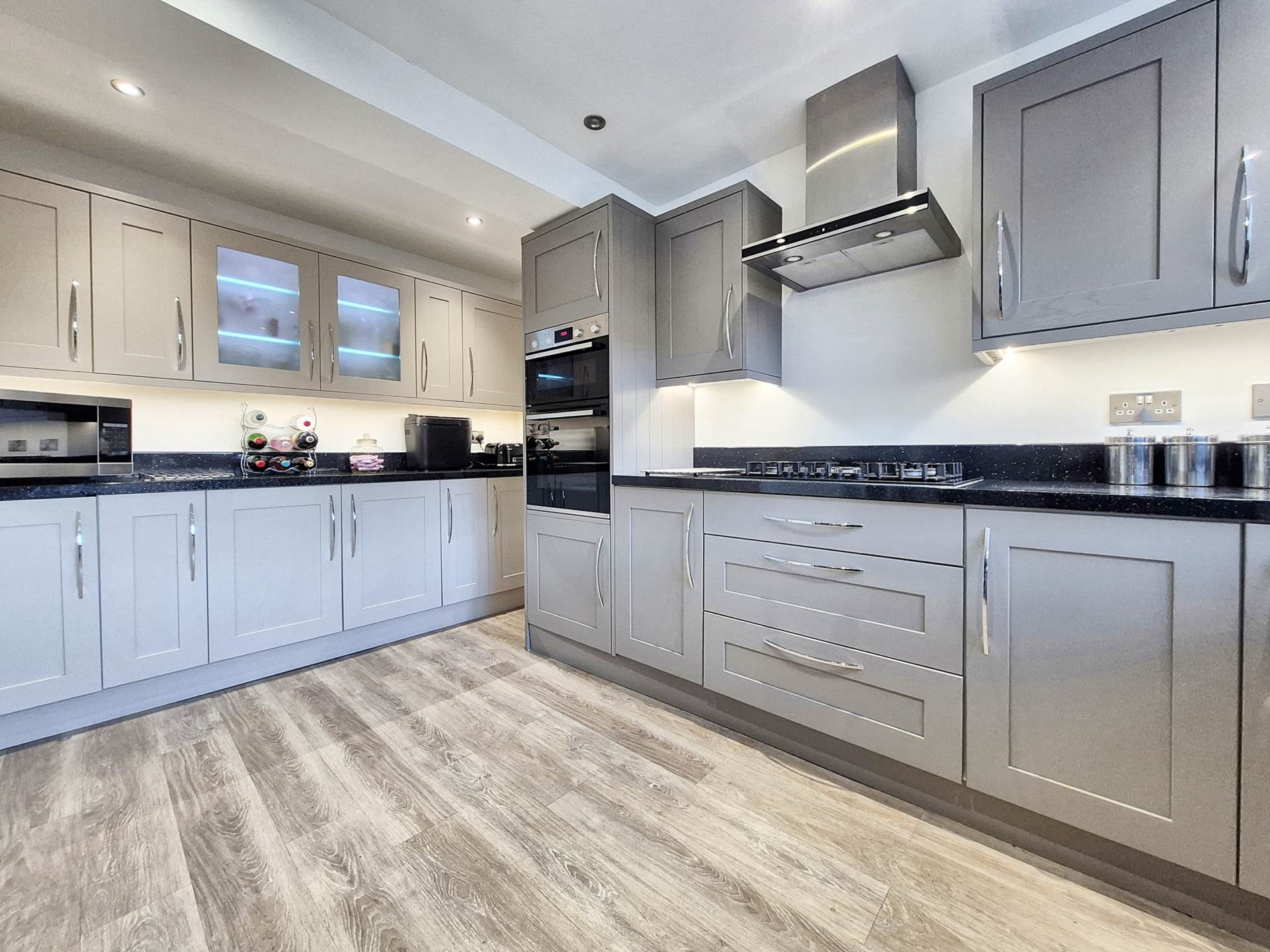 Hill Close, Westmancote, Tewkesbury, Gloucestershire, Image 9