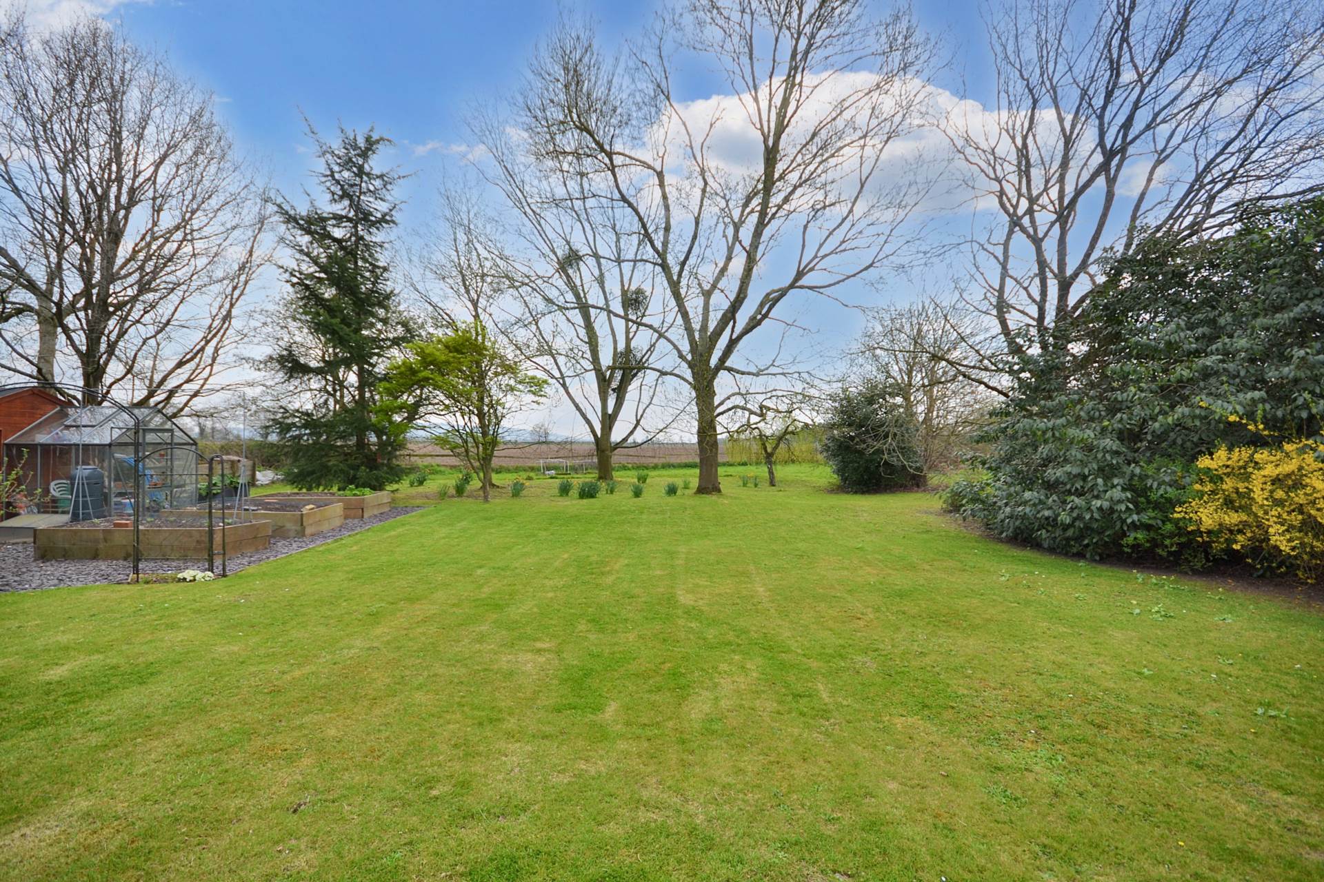 Deerfold Court, Besford Road, Besford, Worcestershire, Image 14