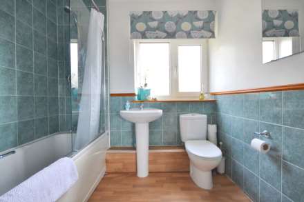 Cheltenham Road, Kinsham, Tewkesbury, Gloucestershire, Image 28