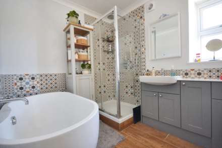 Cheltenham Road, Winchcombe, Cheltenham, Gloucestershire, Image 19