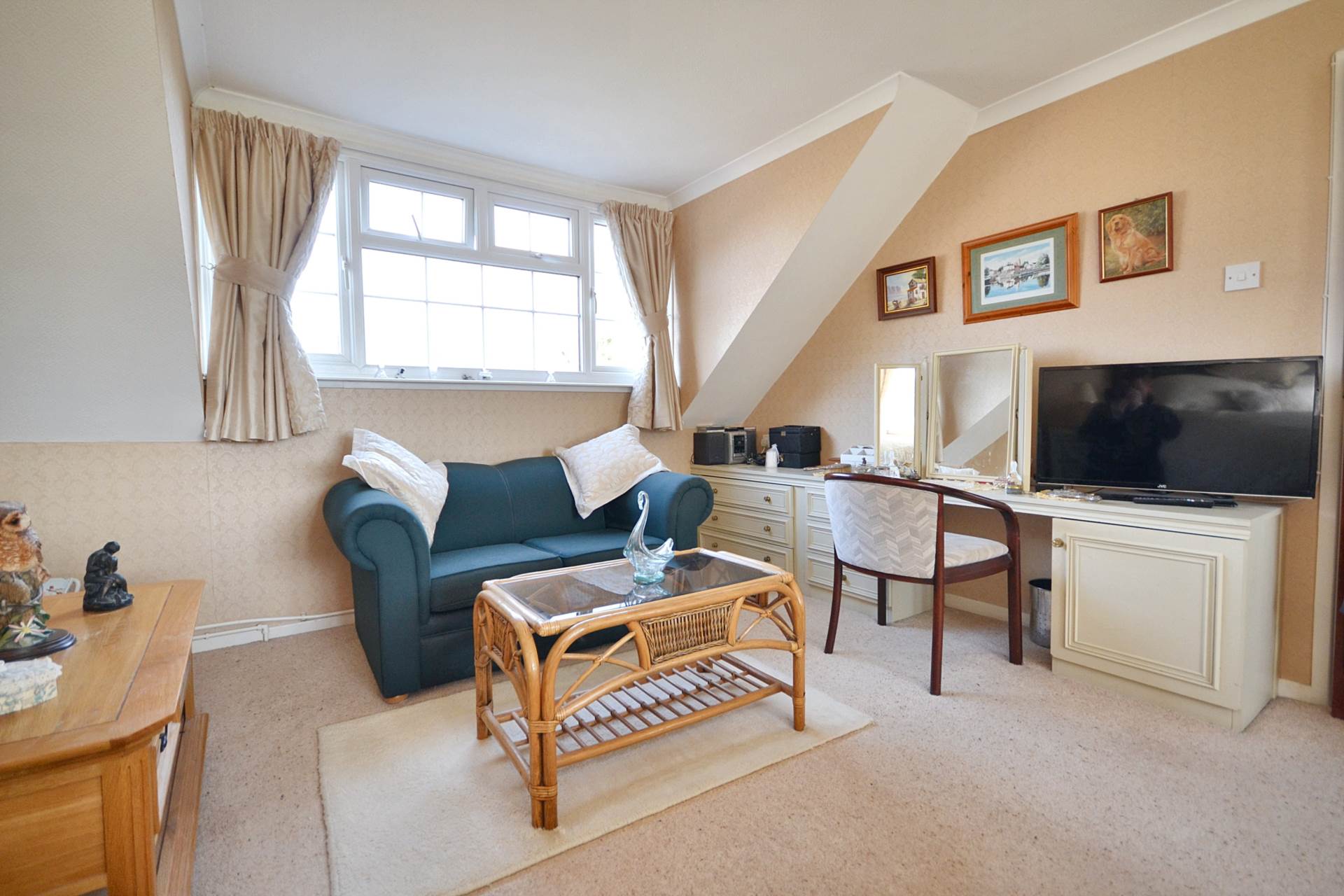 Fleet Road, Twyning, Tewkesbury, Gloucestershire, Image 17