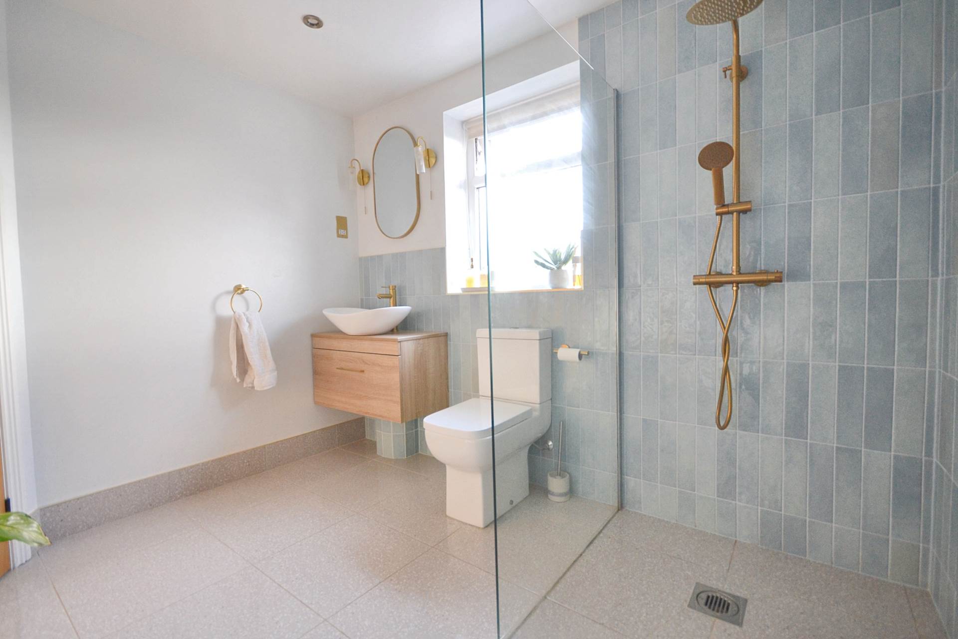 Queensmead, Bredon, Tewkesbury, Gloucestershire, Image 15