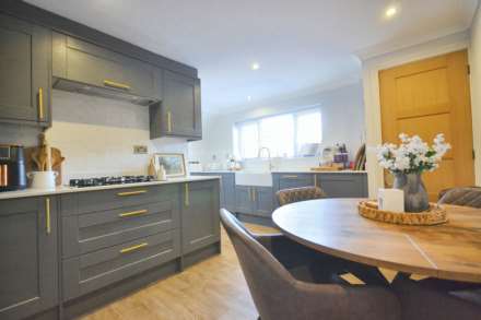 Queensmead, Bredon, Tewkesbury, Gloucestershire, Image 11