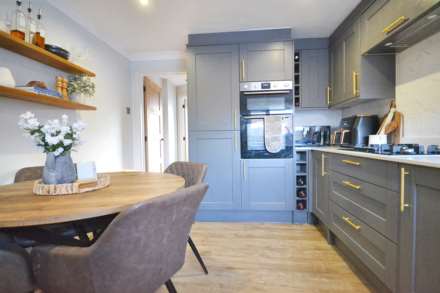 Queensmead, Bredon, Tewkesbury, Gloucestershire, Image 13