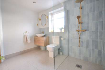 Queensmead, Bredon, Tewkesbury, Gloucestershire, Image 15