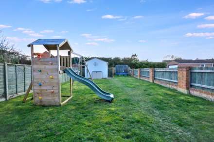 Queensmead, Bredon, Tewkesbury, Gloucestershire, Image 2