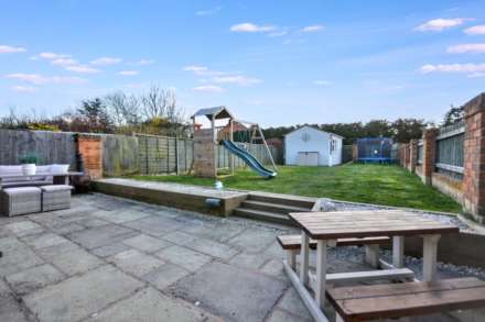 Queensmead, Bredon, Tewkesbury, Gloucestershire, Image 21