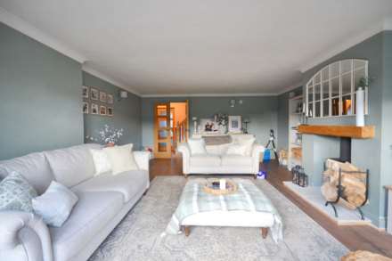 Queensmead, Bredon, Tewkesbury, Gloucestershire, Image 5