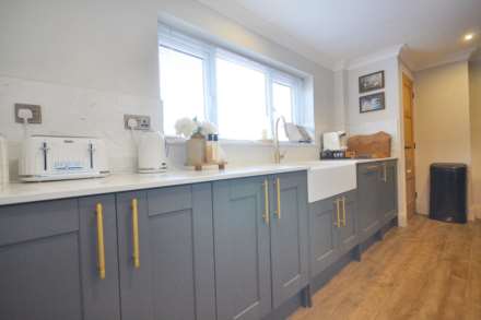 Queensmead, Bredon, Tewkesbury, Gloucestershire, Image 8