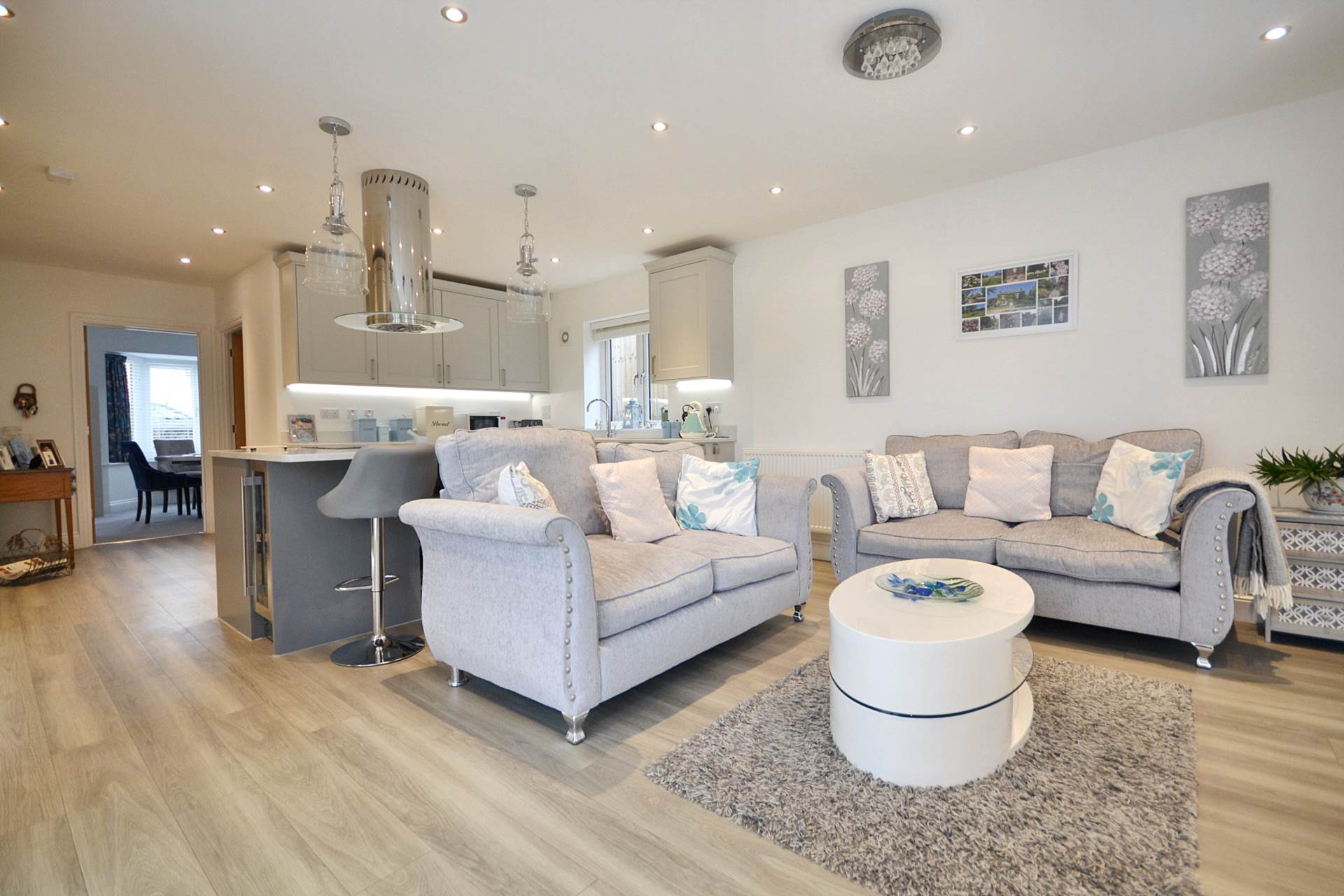 Bramley Close, Toddington, Cheltenham, Gloucestershire, Image 13