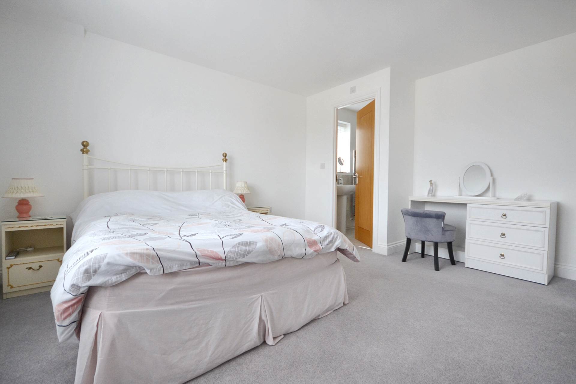 Bramley Close, Toddington, Cheltenham, Gloucestershire, Image 24