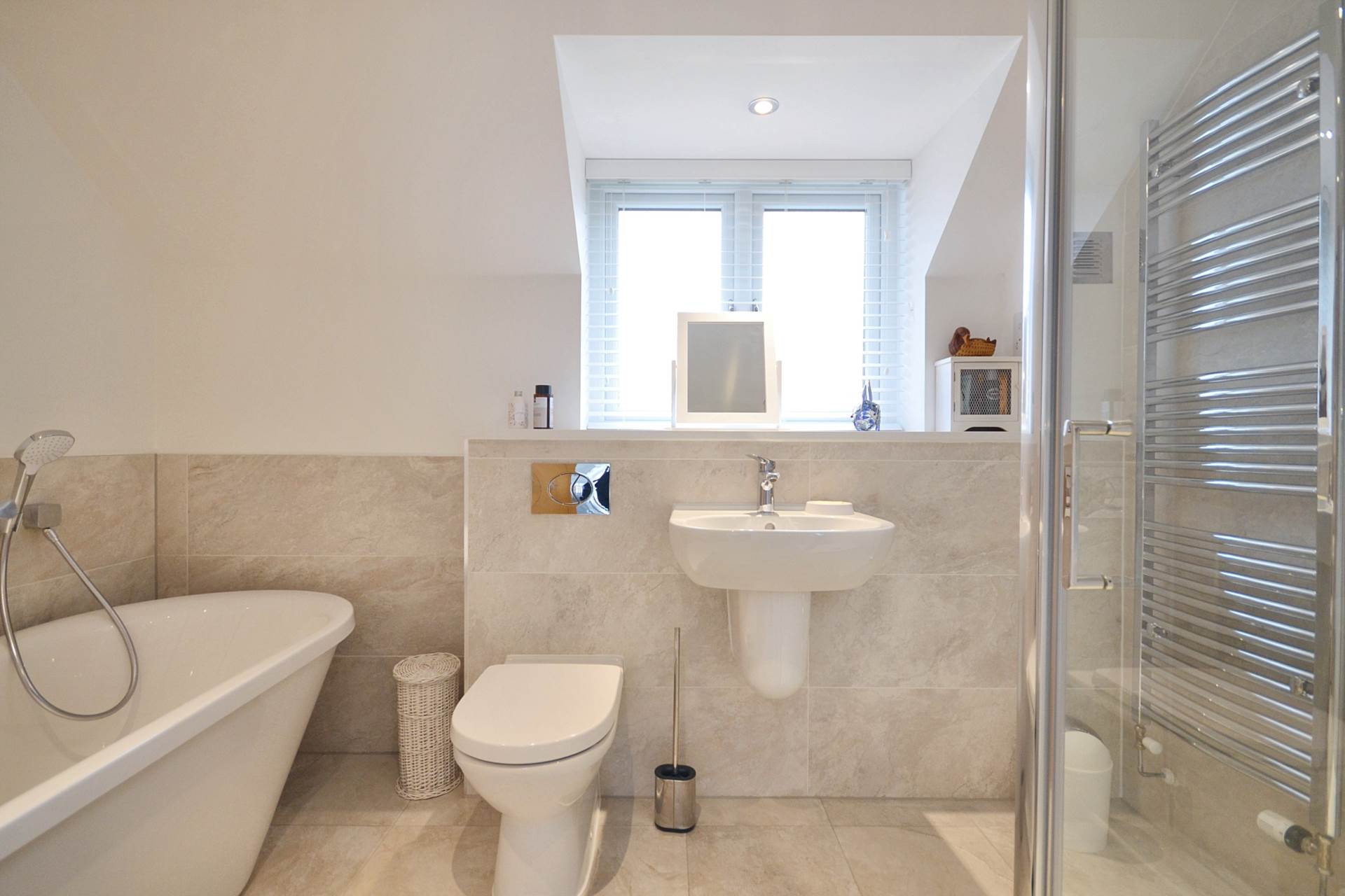 Bramley Close, Toddington, Cheltenham, Gloucestershire, Image 30