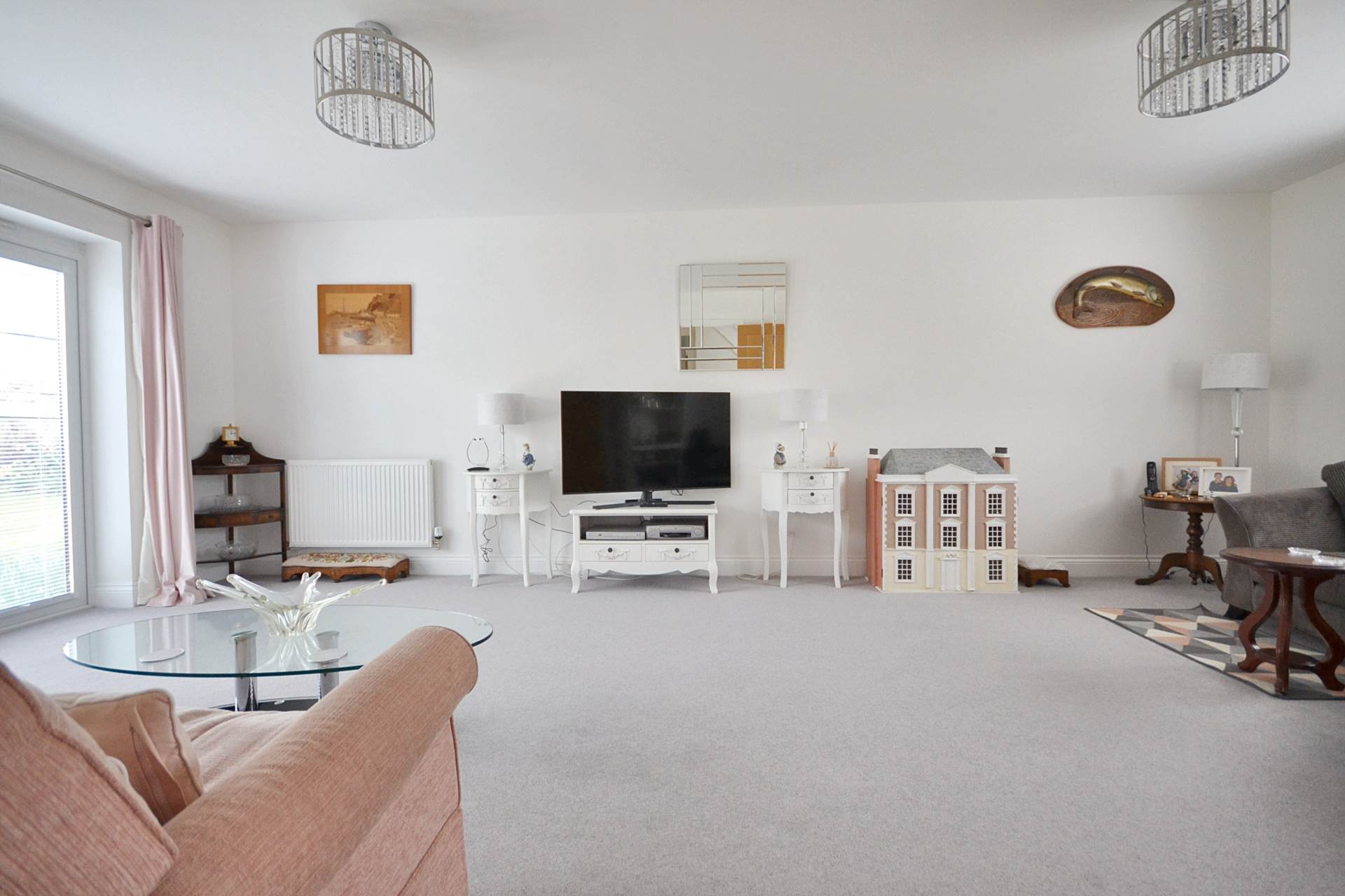 Bramley Close, Toddington, Cheltenham, Gloucestershire, Image 5