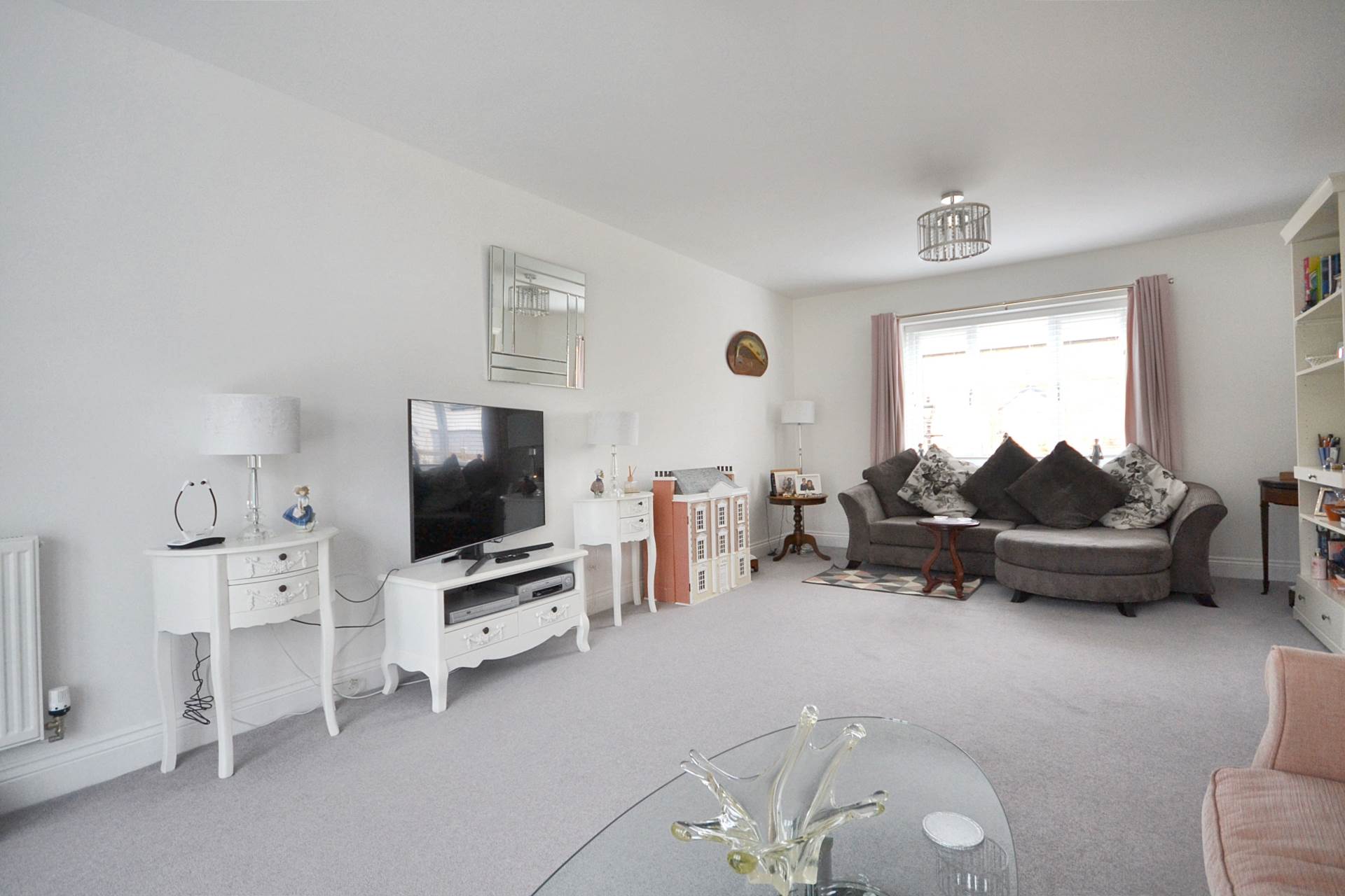Bramley Close, Toddington, Cheltenham, Gloucestershire, Image 8
