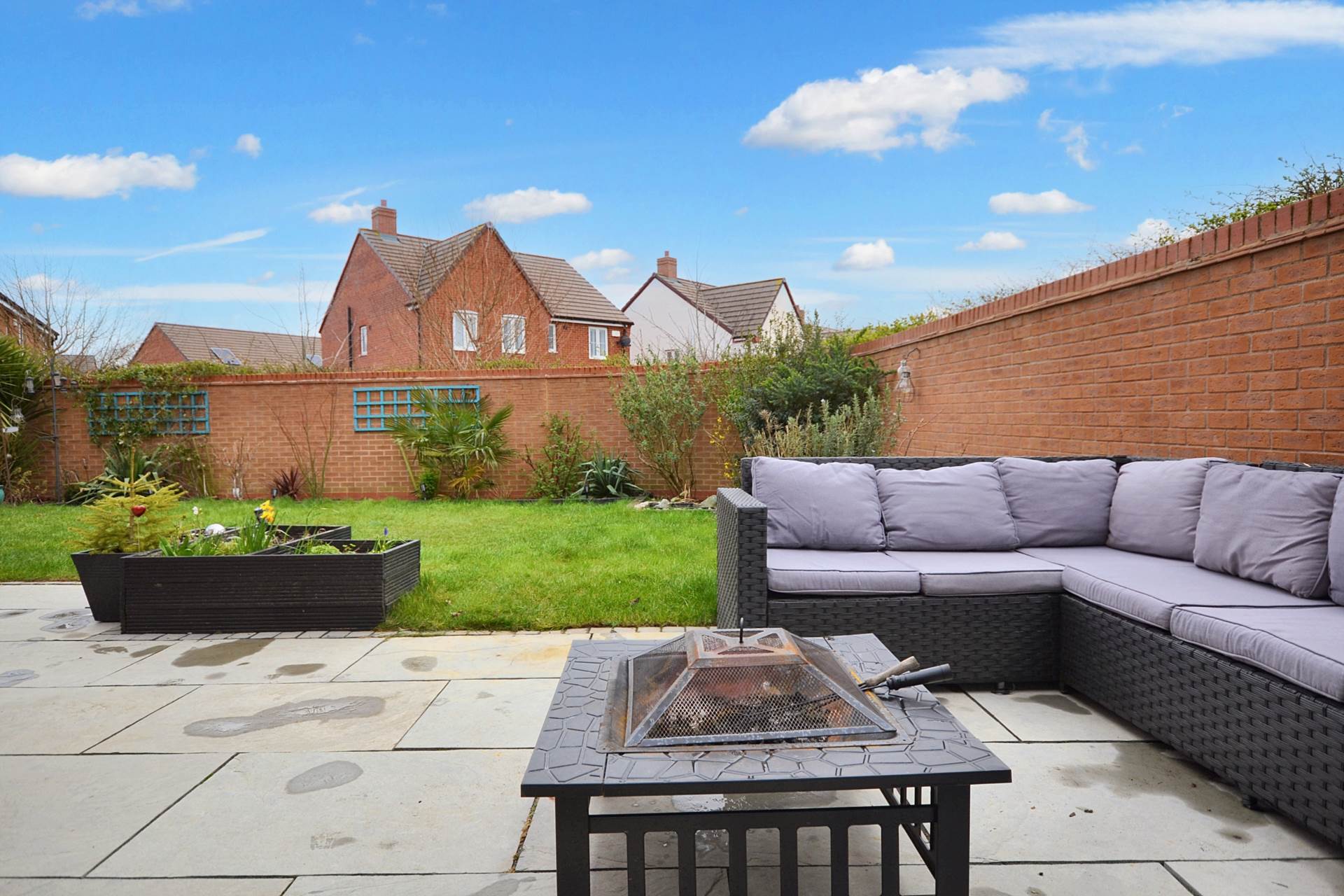 Geston Place, Twyning, Tewkesbury, Gloucestershire, Image 13