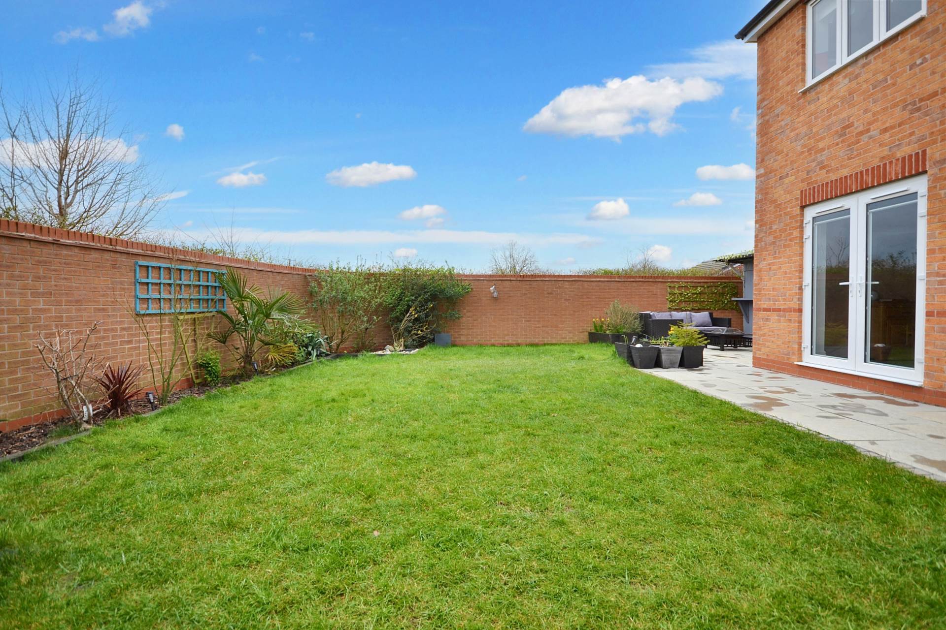 Geston Place, Twyning, Tewkesbury, Gloucestershire, Image 2