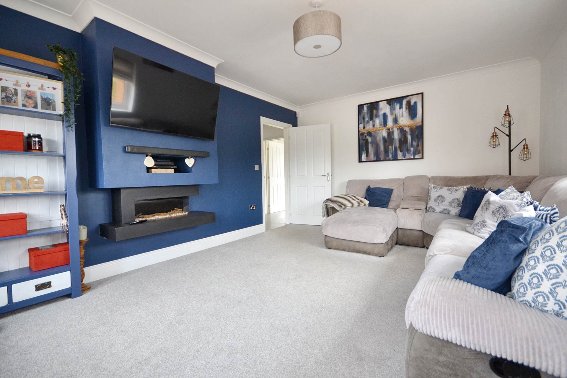 Geston Place, Twyning, Tewkesbury, Gloucestershire, Image 4