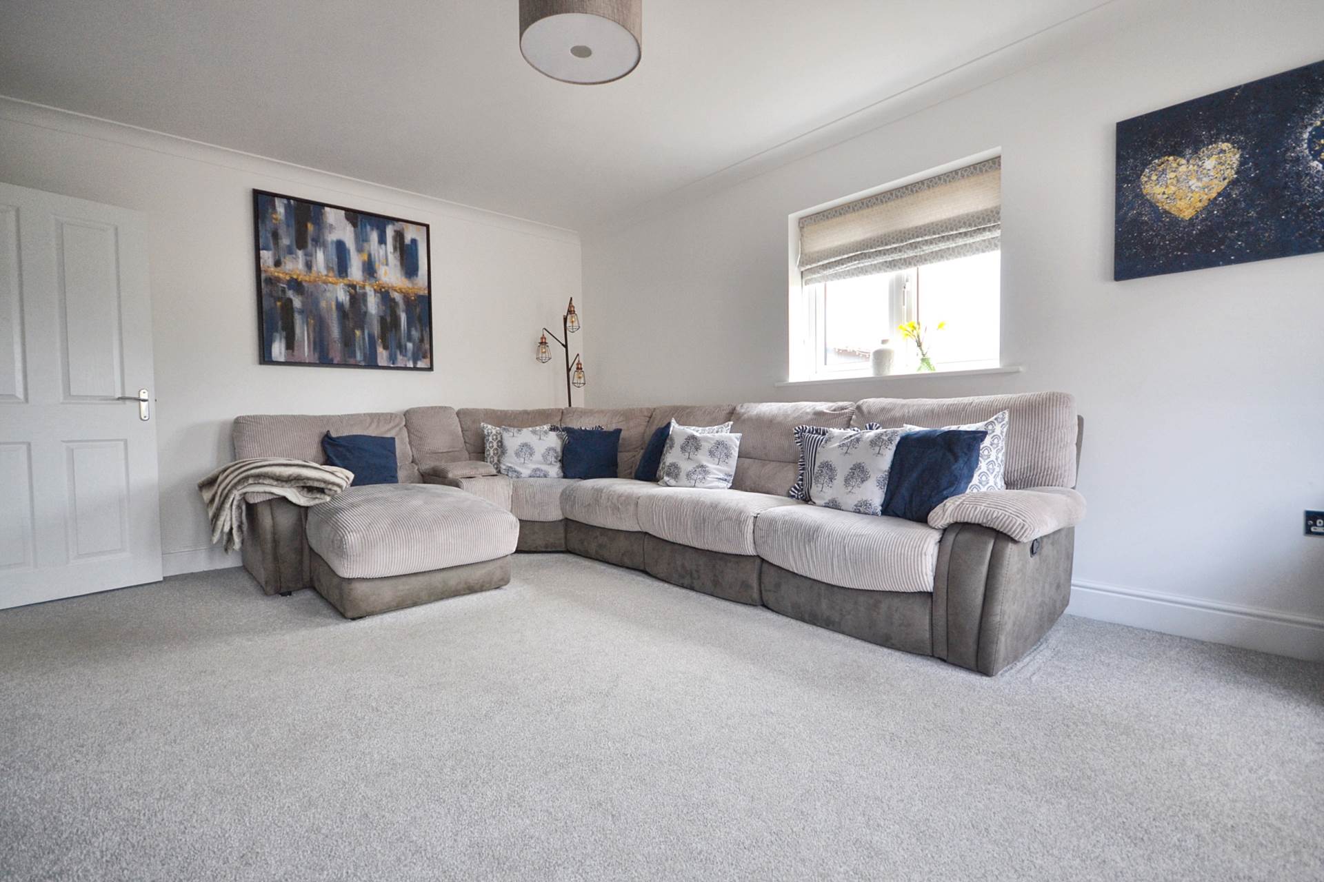 Geston Place, Twyning, Tewkesbury, Gloucestershire, Image 5