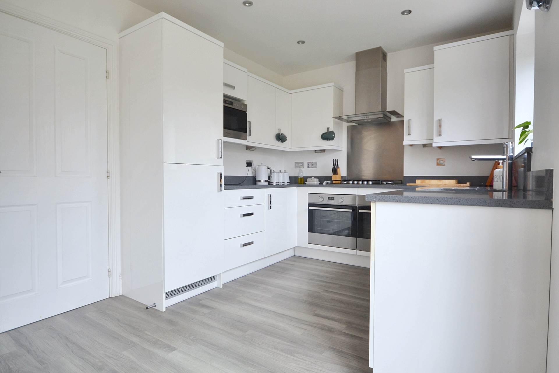 Geston Place, Twyning, Tewkesbury, Gloucestershire, Image 9
