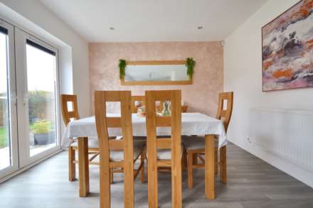 Geston Place, Twyning, Tewkesbury, Gloucestershire, Image 8