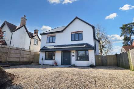 4 Bedroom Detached, Evesham Road, Norton, Worcestershire