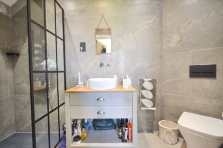 Evesham Road, Norton, Worcestershire, Image 23