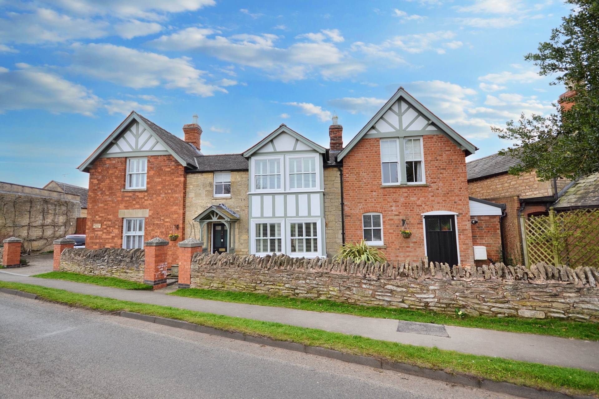 Kemerton Road, Bredon, Tewkesbury, Gloucestershire, Image 1