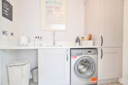 Queens Head Close, Aston Cross, Tewkesbury, Gloucestershire, Image 5