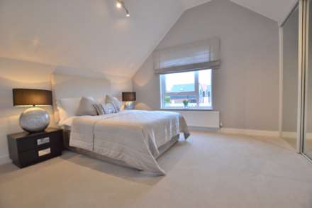 Queens Head Close, Aston Close, Tewkesbury, Gloucestershire, Image 11