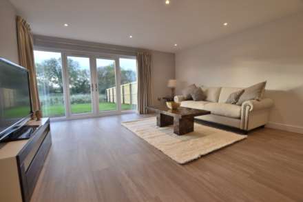 Queens Head Close, Aston Close, Tewkesbury, Gloucestershire, Image 5