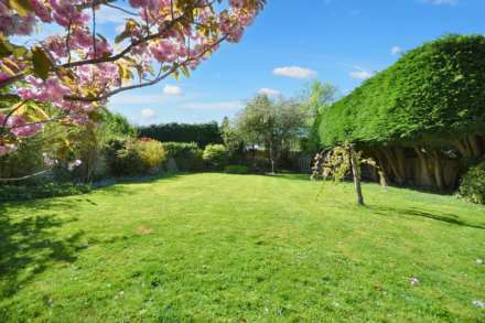 Main Road, Bredon, Tewkesbury, Gloucestershire, Image 2