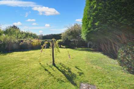 Main Road, Bredon, Tewkesbury, Gloucestershire, Image 28