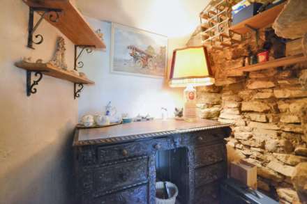 Main Road, Bredon, Tewkesbury, Gloucestershire, Image 9