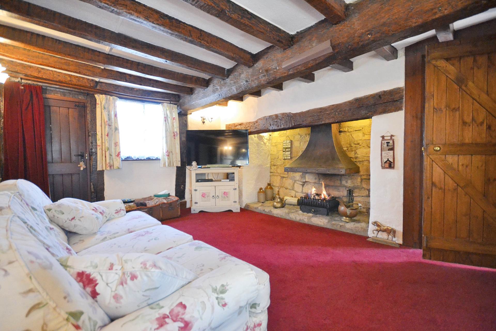A three bedroom cottage with detached one bedroom annex, Image 11