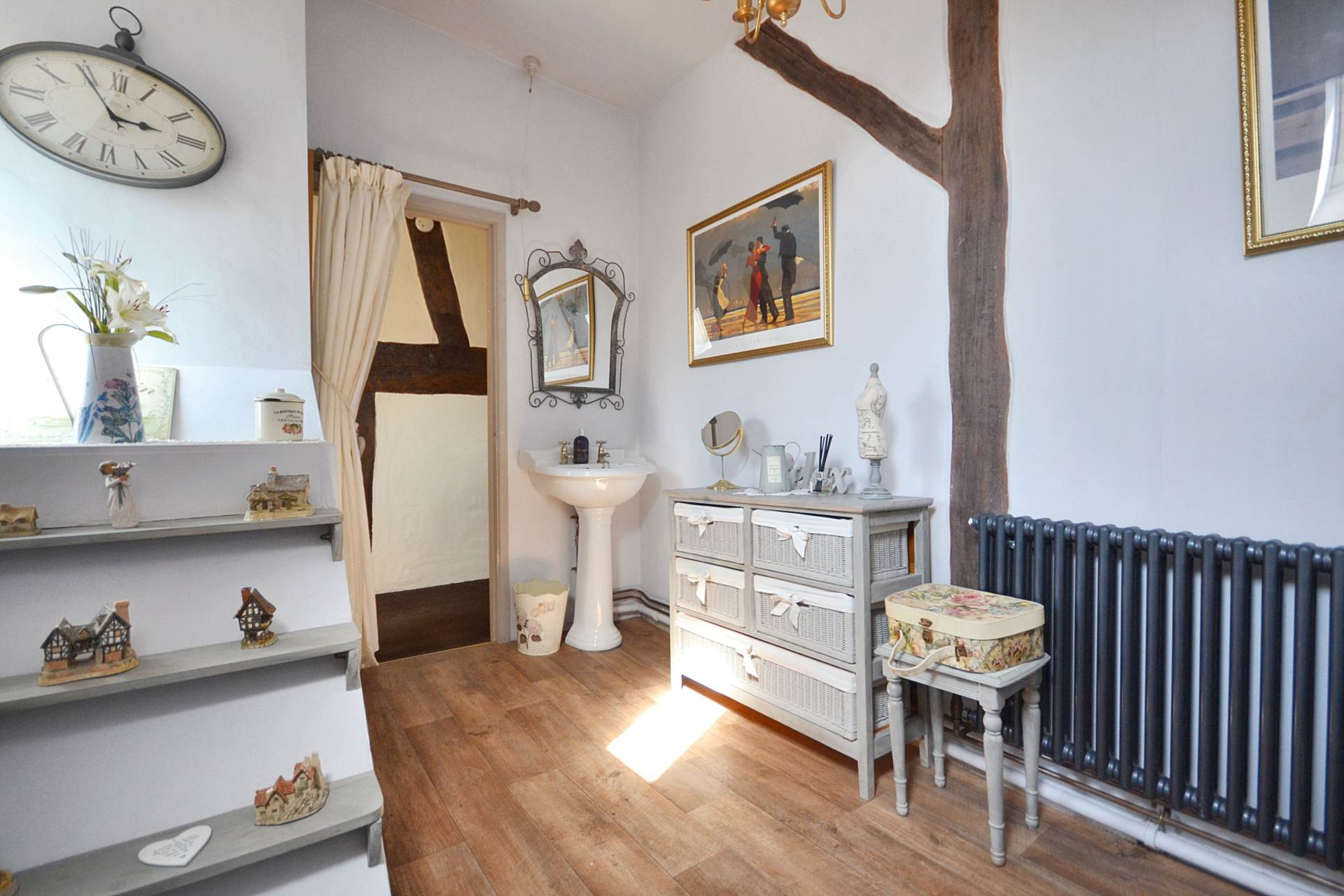 A three bedroom cottage with detached one bedroom annex, Image 16