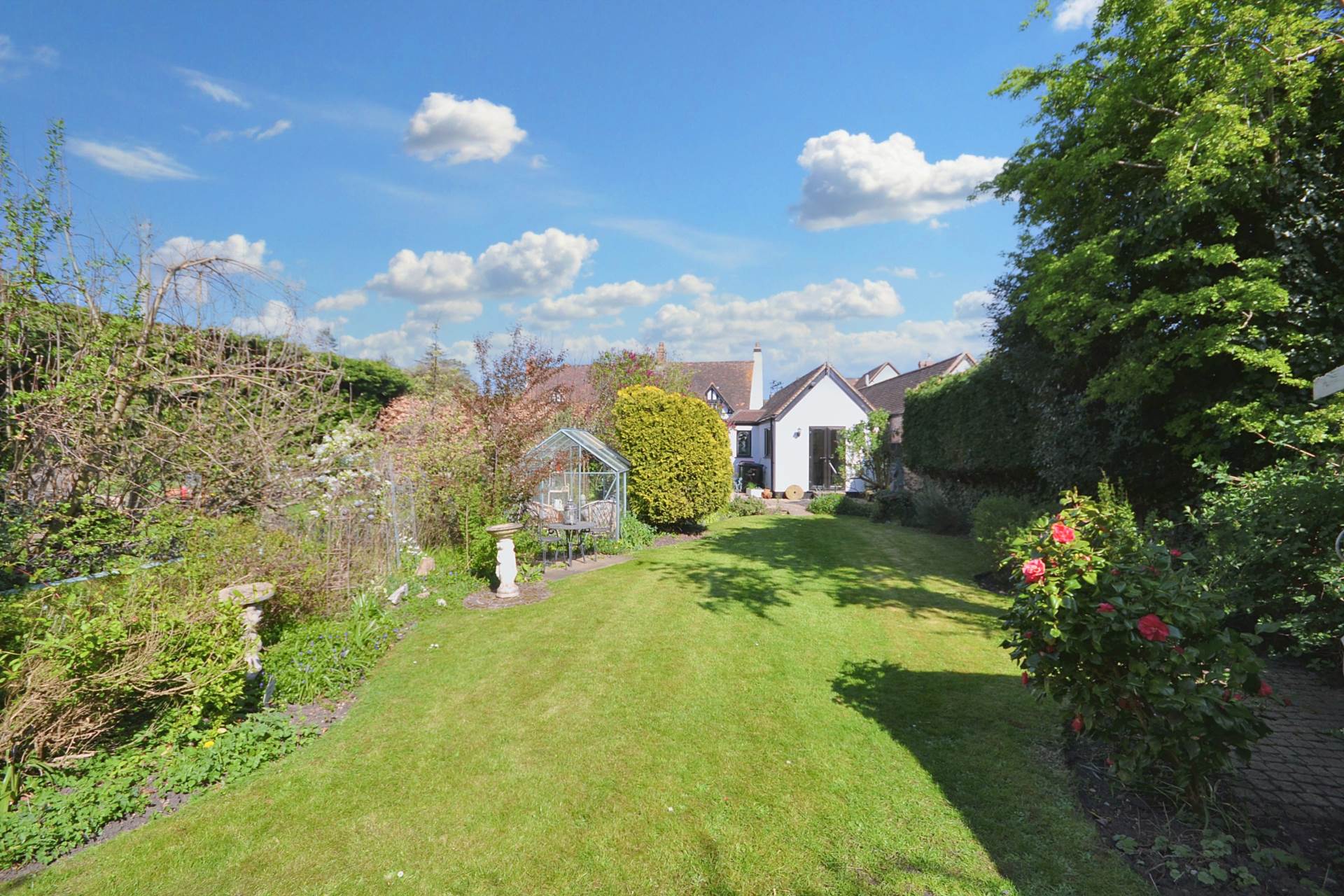A three bedroom cottage with detached one bedroom annex, Image 25