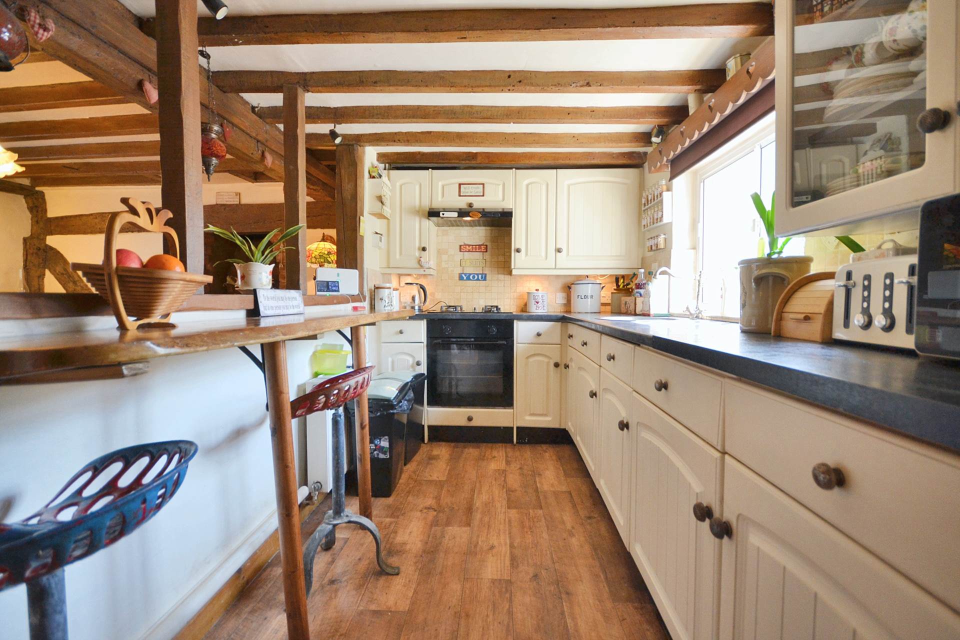 A three bedroom cottage with detached one bedroom annex, Image 4