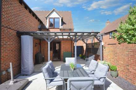 Towbury Court, Twyning, Gloucestershire, Image 11