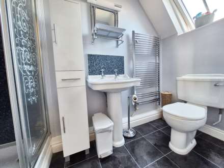 Towbury Court, Twyning, Gloucestershire, Image 13