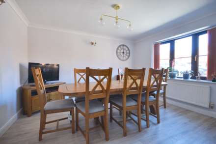 Towbury Court, Twyning, Gloucestershire, Image 5