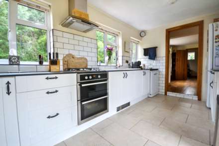 Baughton, Earls Croome, Worcestersshire, Image 7