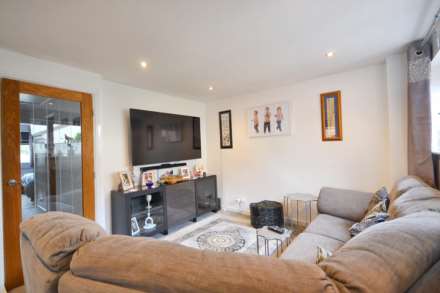 Plantation Crescent, Bredon, Tewkesbury, Gloucestershire, Image 11