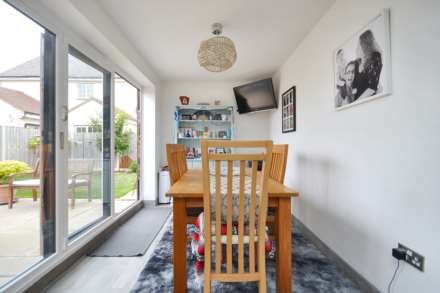 Plantation Crescent, Bredon, Tewkesbury, Gloucestershire, Image 8